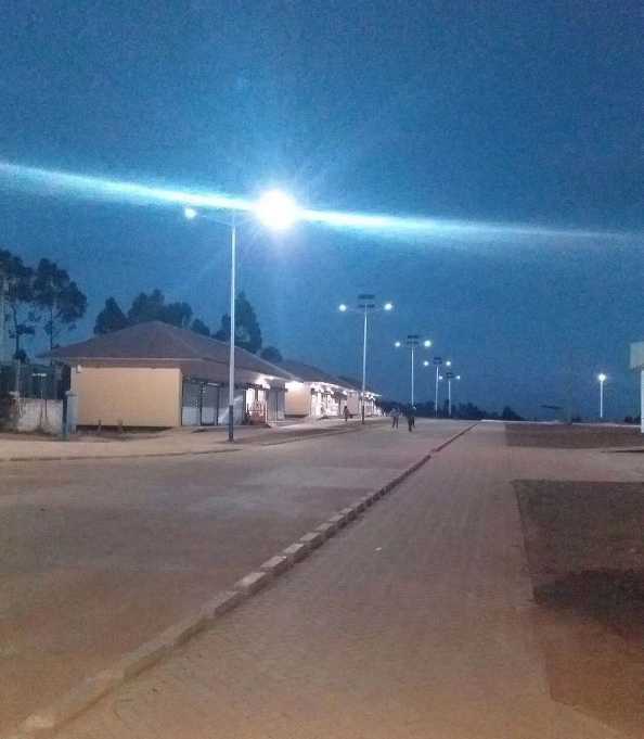 灯塔市非洲科特迪瓦太阳能路灯工程